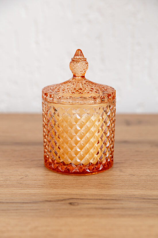 Aromātiska sojas vaska svece amber stikla traukā ar vāku